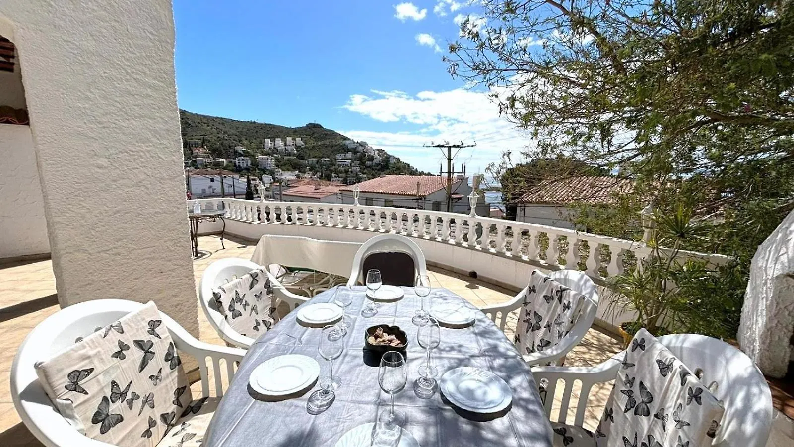 Santa Barbara Villa Roses Spain